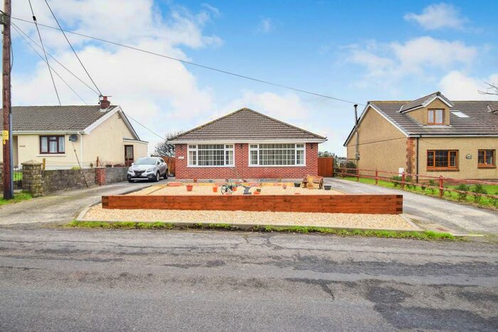 3 Bedroom Bungalow For Sale In Cynheidre, Llanelli, Carmarthenshire, SA15