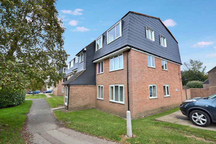 2 Bedroom Apartment To Rent In The Glebe, Saffron Walden, Essex, CB11