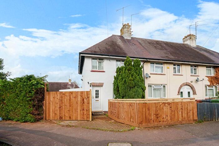 3 Bedroom End Of Terrace House To Rent In Priory Road, Wellingborough, NN8