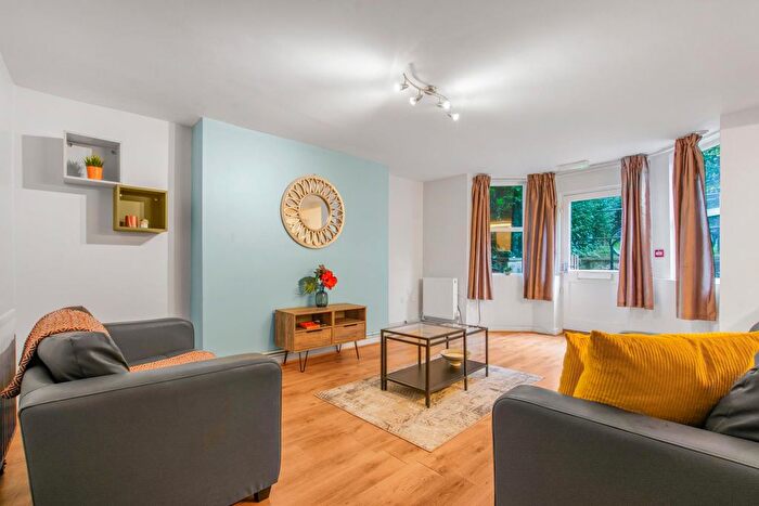 1 Bedroom Terraced House To Rent In Ash Grove, Leeds, LS6