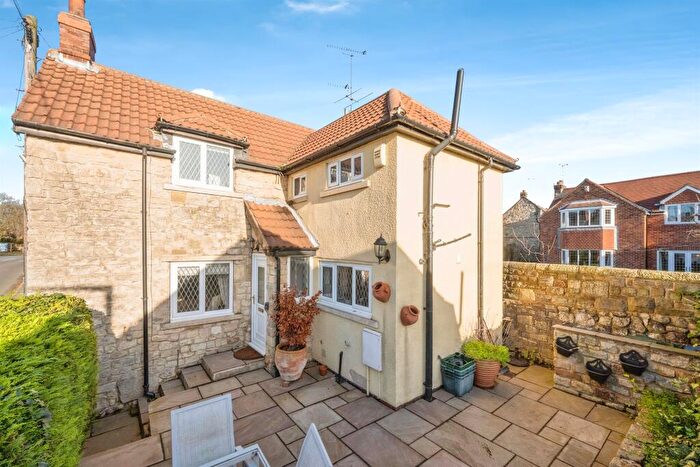 2 Bedroom Detached House For Sale In High Street, Braithwell, Rotherham, S66