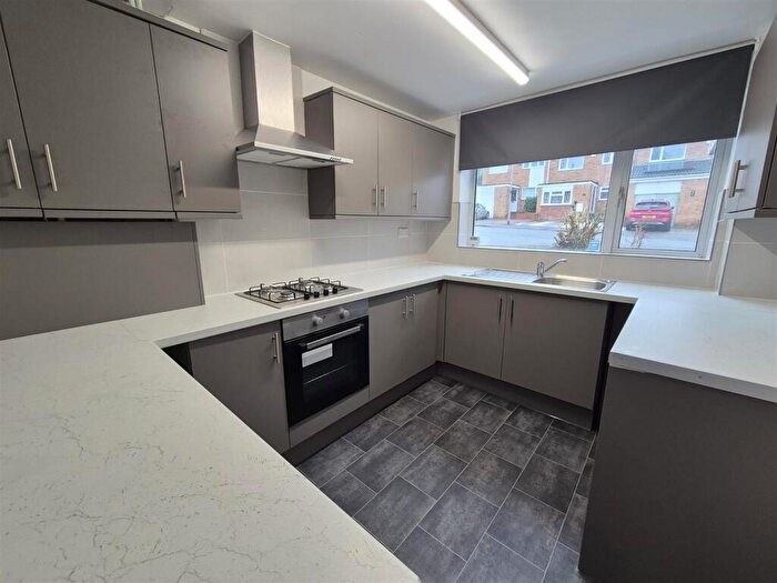 3 Bedroom Semi-Detached House To Rent In Sonning Way, Glen Parva, LE2