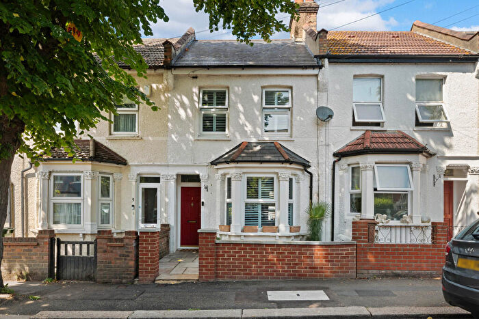 3 Bedroom Terraced House For Sale In Mellows Road, Wallington, SM6