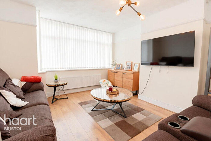 3 Bedroom Terraced House To Rent In Whitefield Road, Bristol, BS5