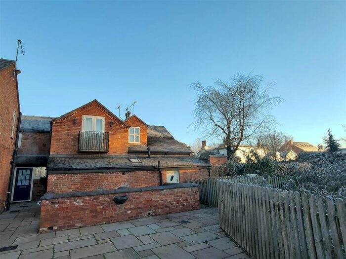 2 Bedroom Property To Rent In Wrexham Road, Burland, Nantwich, CW5