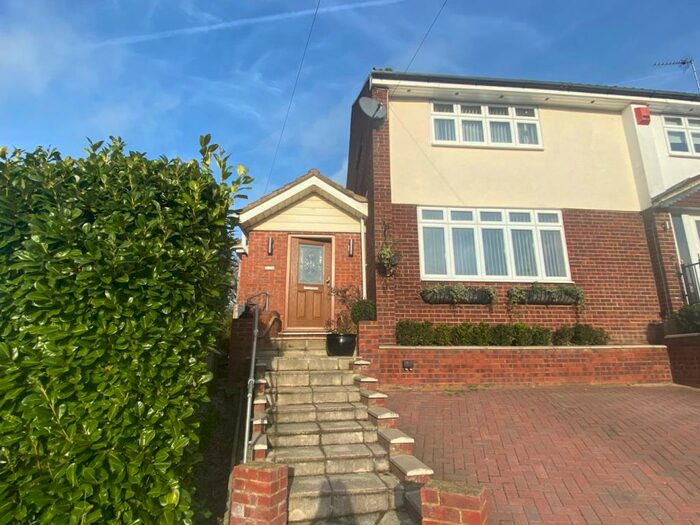 2 Bedroom Semi-Detached House To Rent In The Knole, Istead Rise, DA13