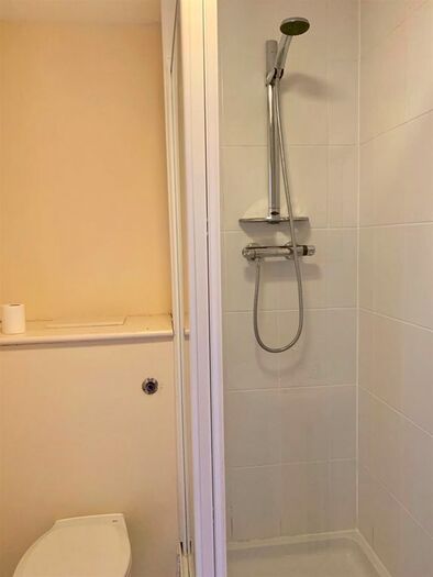 2 Bedroom Flat To Rent In Apartment, Salubrious Court, Salubrious Passage, Swansea, SA1