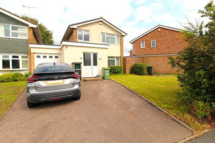 3 Bedroom Detached House For Sale In Greenhill Road, Alveston, BS35