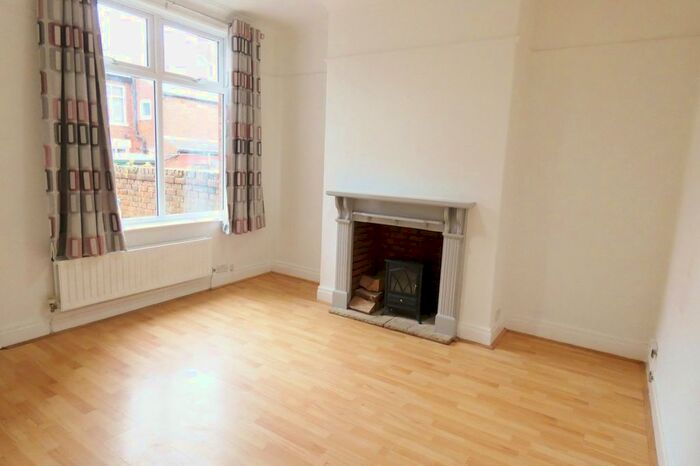 2 Bedroom Terraced House To Rent In Colenso Road, Ashton On Ribble, Preston PR2
