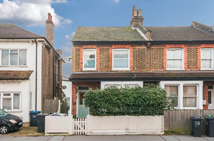 2 Bedroom Flat For Sale In Northcote Road, Croydon, CR0