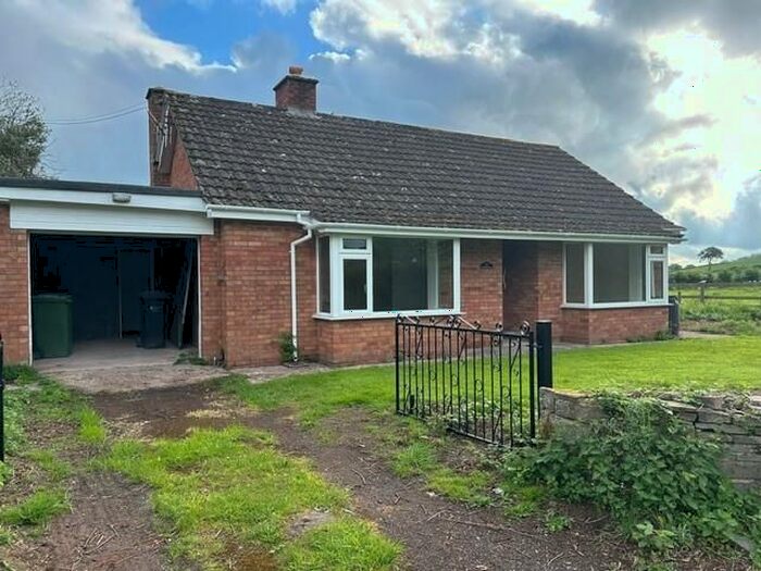 2 Bedroom Detached Bungalow To Rent In Clifford, Hereford, HR3