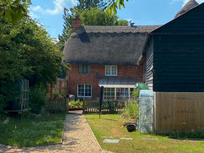 2 Bedroom Cottage To Rent In Warminster Road, Stapleford, Salisbury, SP3