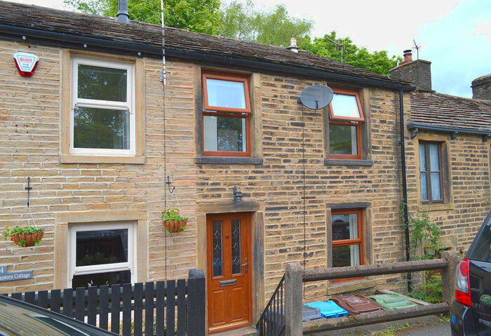 2 Bedroom Terraced House To Rent In Oldham Road, Oldham, Lancashire, OL3