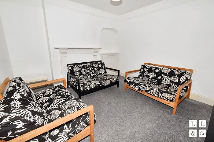 4 Bedroom End Of Terrace House To Rent In Waterloo Road, Falmouth, TR11