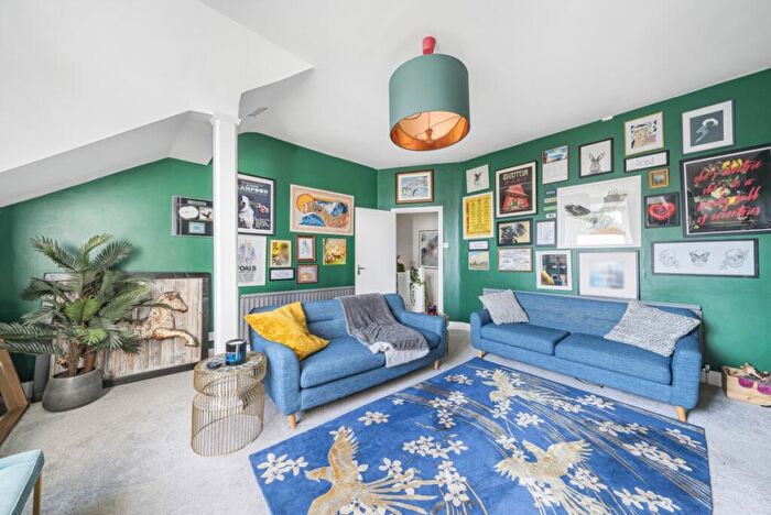 1 Bedroom Flat To Rent In Mowbray Road, London, SE19