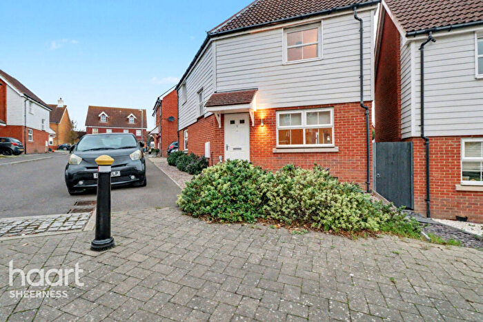 3 Bedroom Detached House For Sale In Cliffhouse Avenue, Minster, ME12