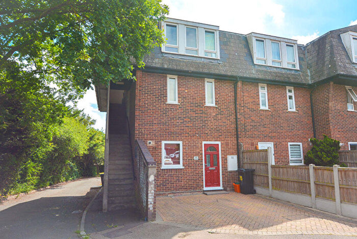 1 Bedroom Flat To Rent In Mellow Purgess Close, Basildon, SS15