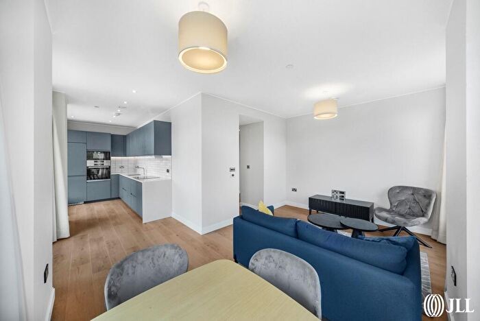 1 Bedroom Apartment To Rent In Zinc Street Sugar House Island, E15