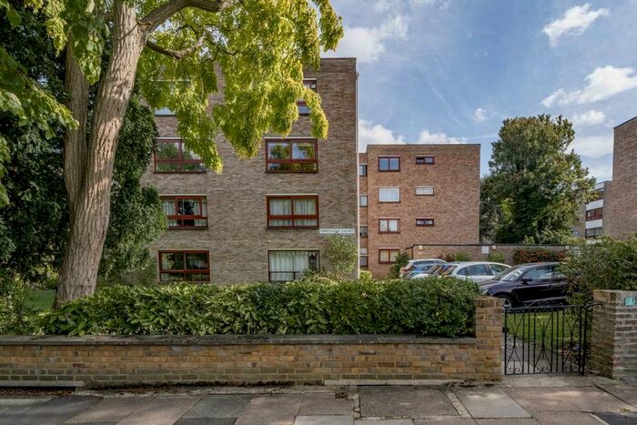 1 Bedroom Flat To Rent In Kent Avenue, London, W13