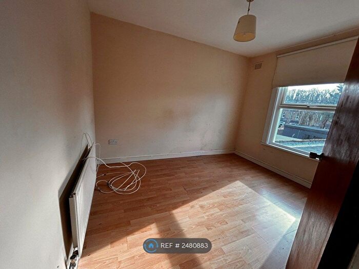 2 Bedroom Flat To Rent In Anerley, London, SE20