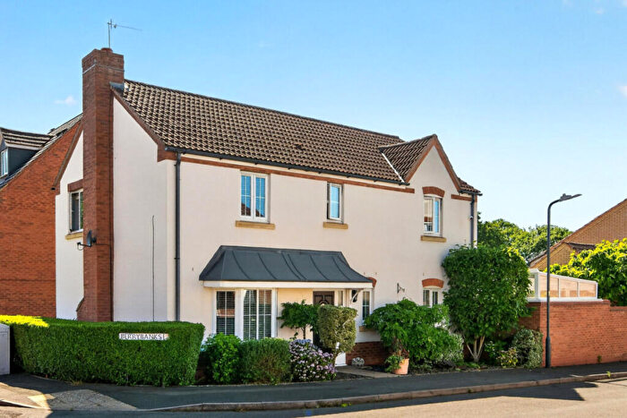 4 Bedroom Detached House For Sale In Berrybanks, Rugby, CV22