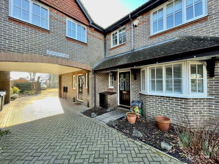 3 Bedroom Terraced House To Rent In Paddock Close, Lingfield, RH7