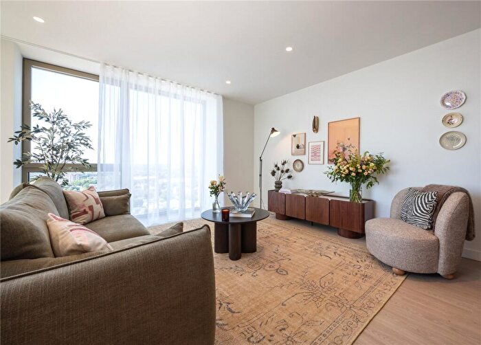 1 Bedroom Apartment To Rent In Ferry Island Tottenham Hale, London, N17