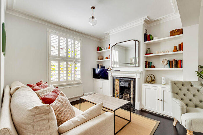 3 Bedroom Terraced House To Rent In Eversleigh Road, The Shaftesbury Estate, SW11