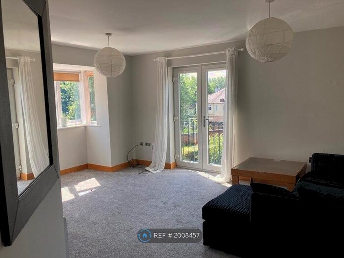 2 Bedroom Flat To Rent In Mellish Park, Walsall, WS4