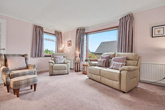 3 Bedroom Bungalow For Sale In Drums Terrace, Inverclyde, Greenock, PA16