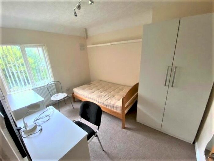 4 Bedroom Terraced House To Rent In Bolingbroke Road, Coventry, CV3