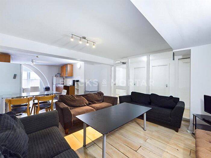 6 Bedroom Apartment To Rent In (£pppw) Leazes Arcade, City Centre, NE1