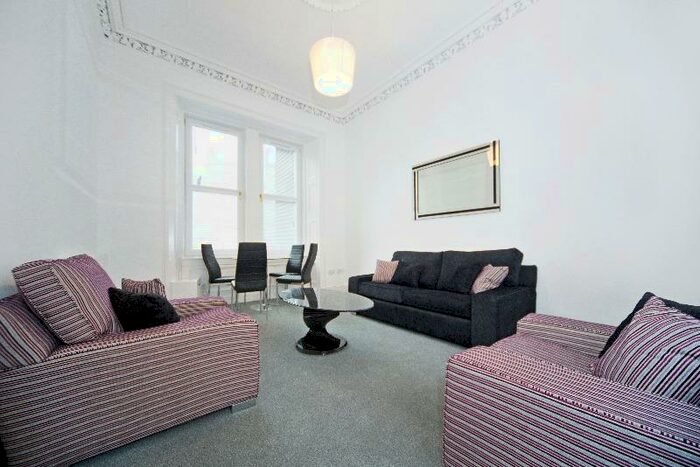 3 Bedroom Flat To Rent In Spittalfield Crescent, Newington, Edinburgh, EH8