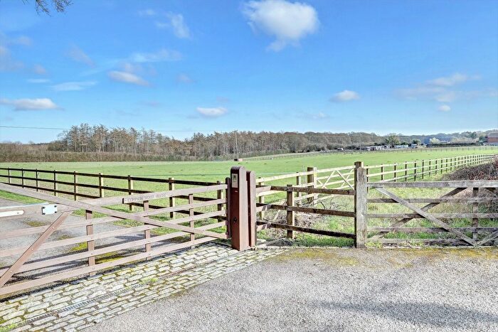 2 Bedroom End Of Terrace House For Sale In Penn Road, Hazlemere, High Wycombe, Buckinghamshire, HP15