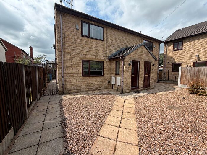 3 Bedroom Semi-Detached House To Rent In Wilds Place, Ramsbottom, BL0