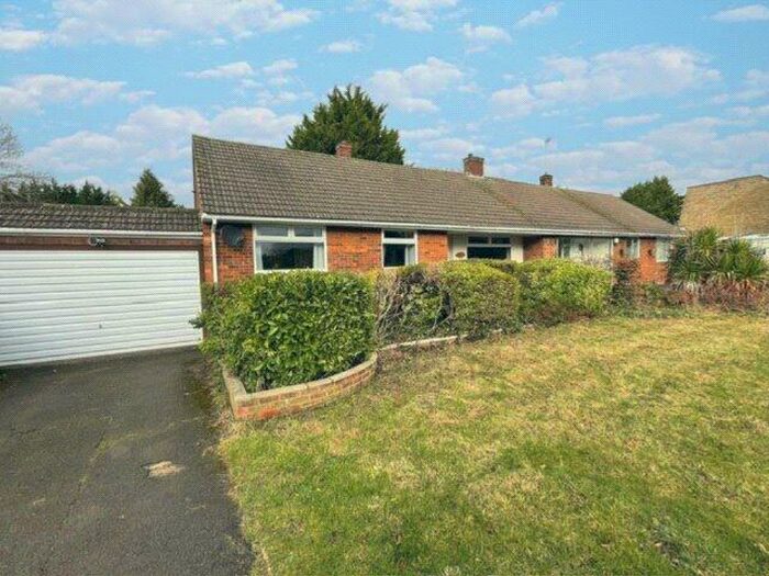 3 Bedroom Bungalow To Rent In Garnetts, Takeley, CM22