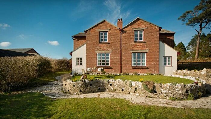 2 Bedroom Semi-Detached House To Rent In Currendon Cottages, BH19