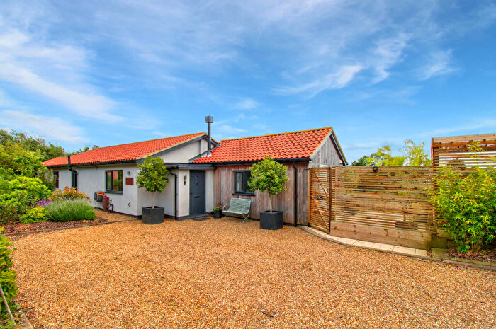 3 Bedroom Detached Bungalow For Sale In Park Green, Stowmarket, IP14