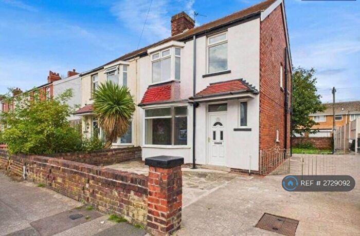 3 Bedroom Semi Detached House To Rent In Shetland Road, Blackpool, FY1