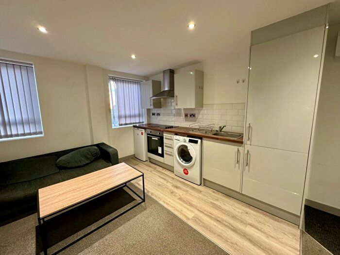1 Bedroom Apartment To Rent In South Street, Hull, HU1
