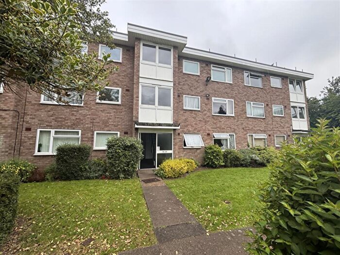 2 Bedroom Flat To Rent In Langbay Court, Walsgrave, Coventry, CV2