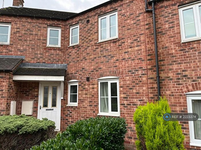 2 Bedroom Flat To Rent In Bassledene Road, Sheffield, S2