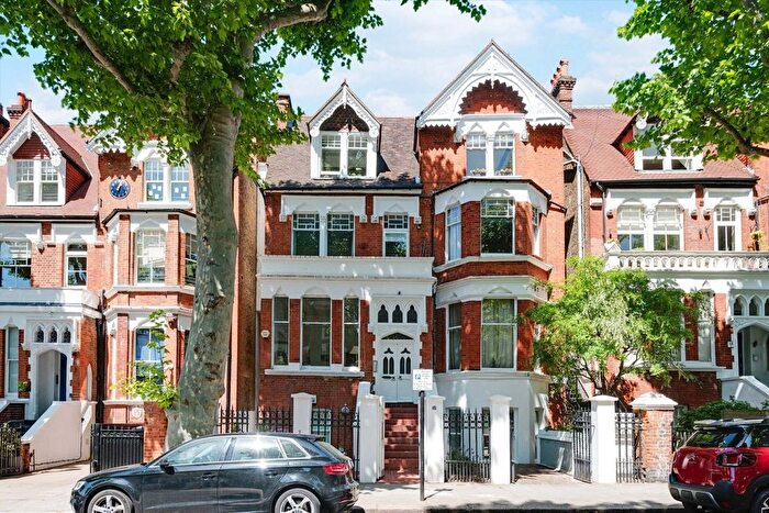 1 Bedroom Flat To Rent In Bassett Road, North Kensington, W10