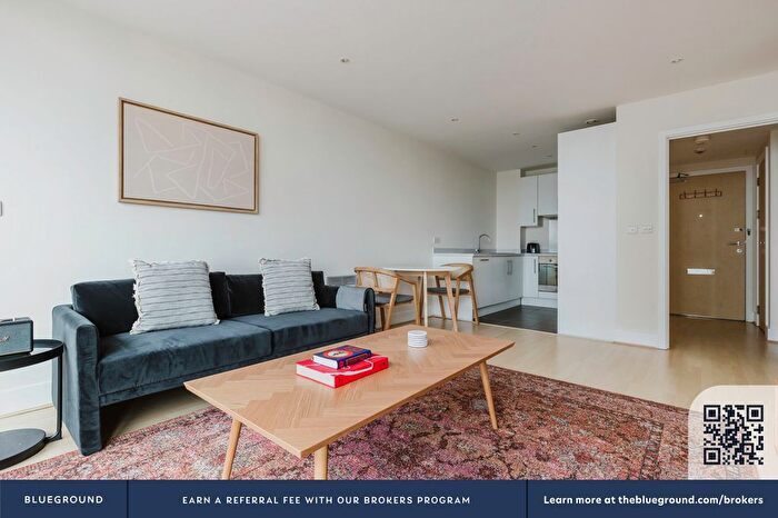 1 Bedroom Flat To Rent In Nine Elms, SW11