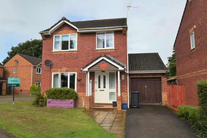 3 Bedroom Detached House To Rent In Blenheim Drive, Willand, Cullompton, Devon, EX15