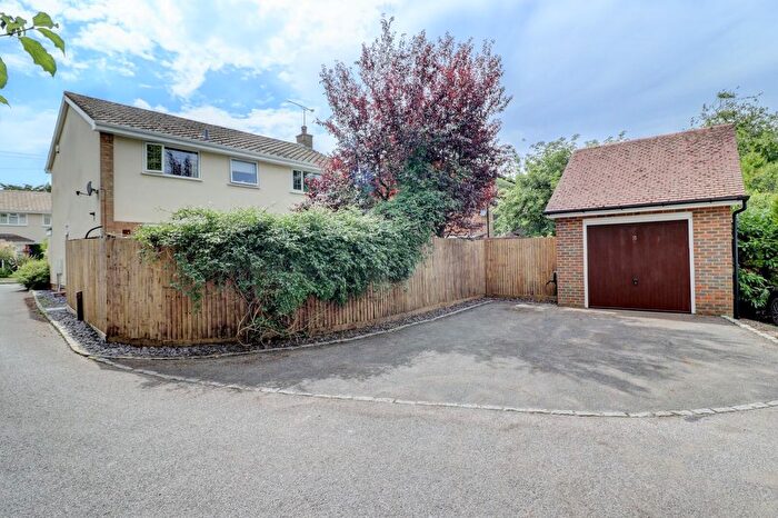 4 Bedroom Detached House For Sale In Limmers Mead, Great Kingshill, Buckinghamshire, HP15