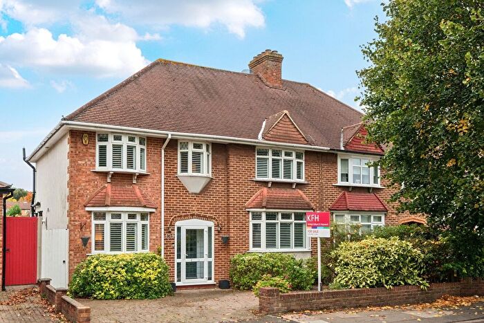 5 Bedroom Semi-Detached House For Sale In Bourne Vale, Hayes, BR2