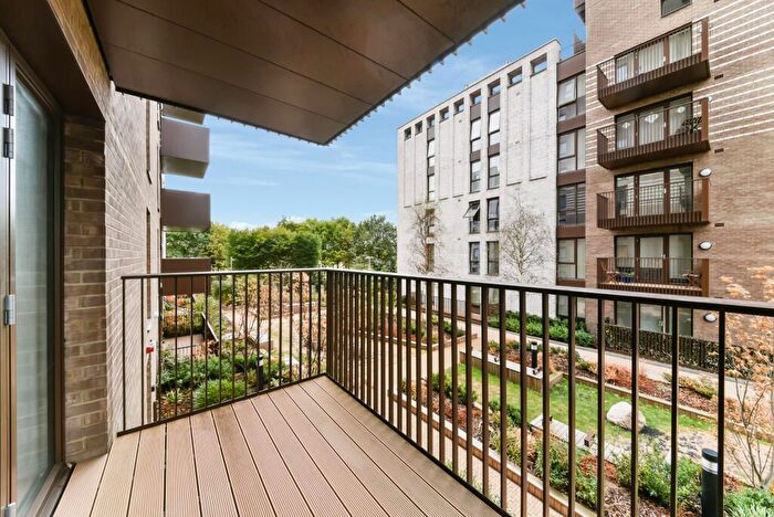 1 Bedroom Flat To Rent In Millet Place, London, E16