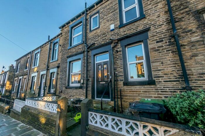 2 Bedroom Terraced House To Rent In Zoar Street, Morley, Leeds, LS27