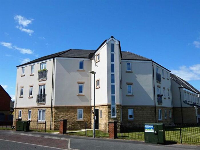 2 Bedroom Flat For Sale In Titania Court, Blyth, NE24